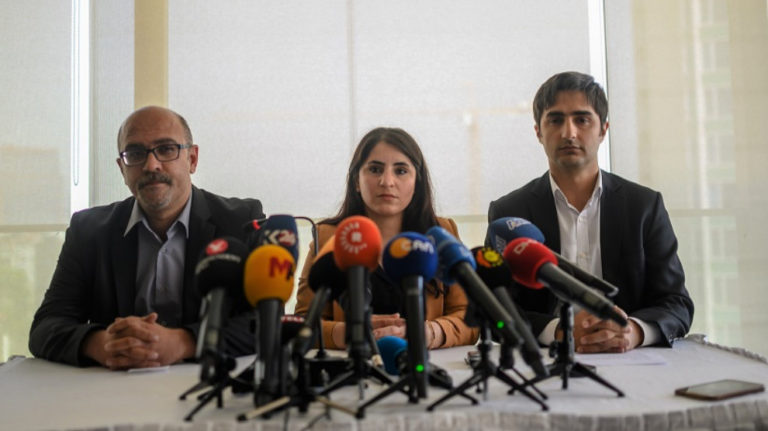 Les avocats d’Öcalan déposent une nouvelle demande de visite <strong>Les avocats d’Öcalan déposent une nouvelle demande de visite </strong>