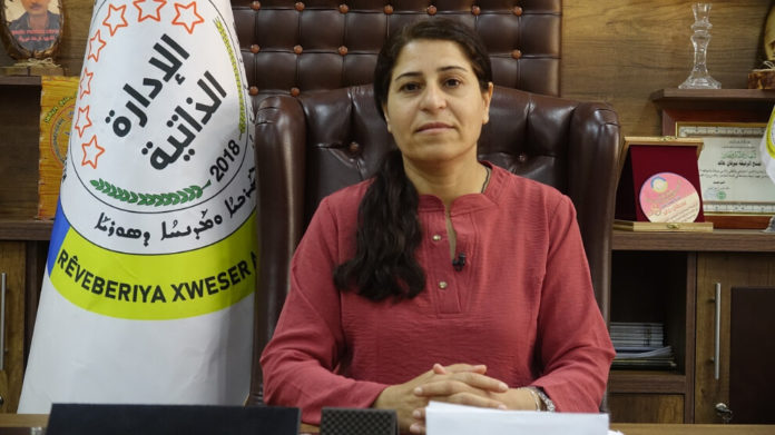 La responsable politique kurde Emine Ose a condamné les récentes attaques turques contre le nord de la Syrie