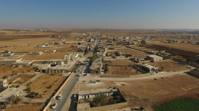 Au cours de la nuit dernière, la Turquie a bombardé les villages de Werdiyê et Til Mediq dans le canton de Shehba, au nord de la Syrie.