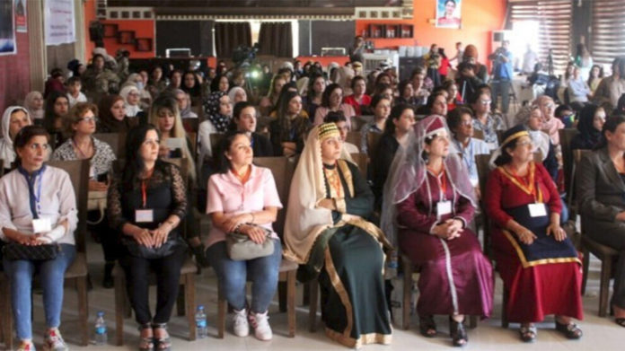 Au Rojava, les femmes arméniennes commencent à s'organiser. Leur premier objectif: l'éducation à l'autodéfense contre toutes les attaques.