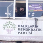 Tirs sur le bâtiment du HDP à Karliova Une attaque armée a été menée dans la nuit de mardi à mercredi contre le siège du HDP dans le district de Karliova, à Bingöl.