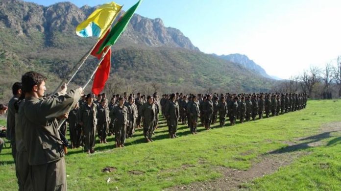 La Turquie continue d'utiliser des obus enrichis au phosphore dans sa campagne d'invasion en cours dans le sud-Kurdistan (nord de l'Irak), ont rapporté les Forces de défense du peuple (HPG, branche armée du PKK) dans un communiqué de presse.