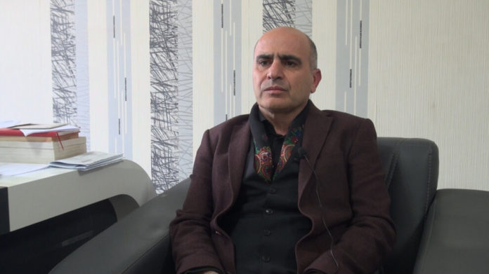 Selon l'avocat Muharrem Şahin, le régime turc commet un crime à Imralı où le dirigeant kurde Abdullah Öcalan est détenu en isolement total