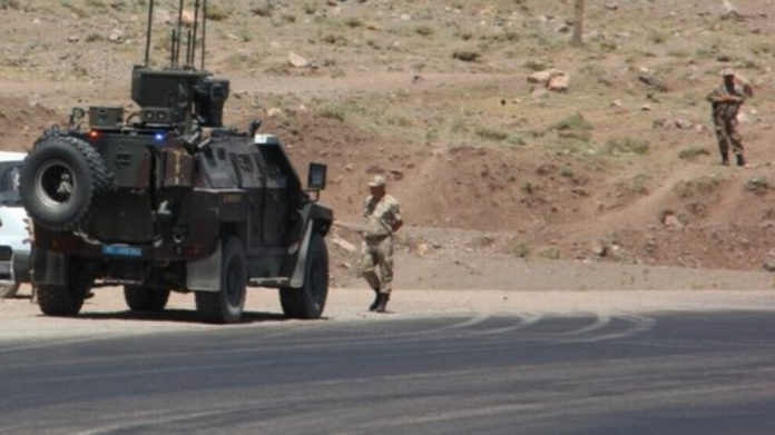 Depuis 37 jours, l’armée turque a maintenu un blocus dans les villages de Gever (Yüksekova) malgré les appels à mettre fin à leur opération lancée le 3 mars dernier. 