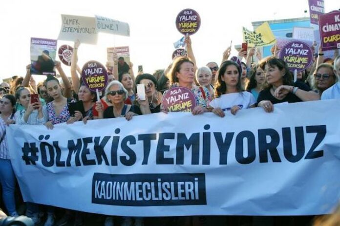 Selon les informations recueillies par le site d’actualité Bianet à partir de journaux locaux et nationaux, de sites d'actualités et d'agences de presse, au moins 24 femmes et quatre enfants ont été tués par des hommes au cours du mois d’avril en Turquie.