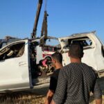 Nord de la Syrie: Un mort dans une frappe de drone visant un véhicule de Jin TV La Turquie a attaqué par drone une voiture de la chaîne Jin TV dans le nord de la Syrie. Le conducteur a été tué et une journaliste blessée.