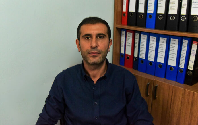 Les avocats du cabinet juridique Asrın continuent leur requête auprès du Comité des droits de l'homme des Nations Unies concernant la situation du leader kurde Abdullah Öcalan et de ses trois co-détenus sur l’Île-prison d’Imralı. Ils se préparent maintenant à répondre à la réplique de la Turquie à l'ONU.