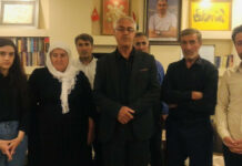 Assassinat du représentant du KNK à Hewlêr : les coupables toujours en liberté, un mois après les faits Un mois après l'assassinat de Deniz Cevdet Bülbün, représentant du KNK (Kongra Neteweyî ya Kurdistanê) à Hewlêr, ses meurtriers courent toujours.