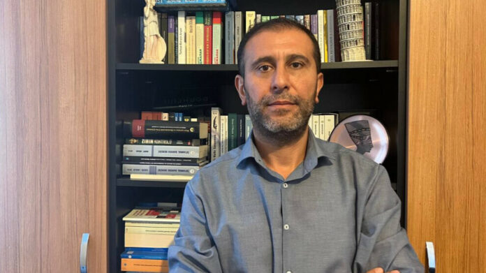 Maître Ibrahim Bilmez a déclaré que l'anarchie régnant à Imralı a contaminé l'ensemble de la Turquie, car 