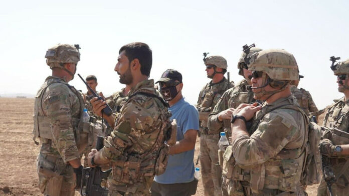 L'attaque de drone turque survenue vendredi matin au Rojava visait un commandant kurde des FDS, Ferhad Dêrik