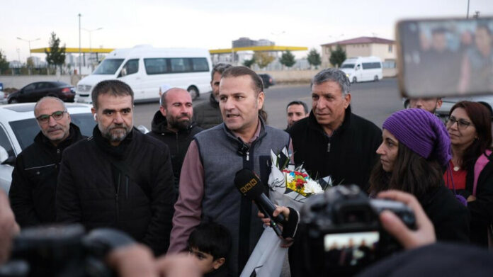 Le journaliste kurde Abdurrahman Gök a été libéré ce mardi, après sept mois de détention préventive pour appartenance présumée au PKK.
