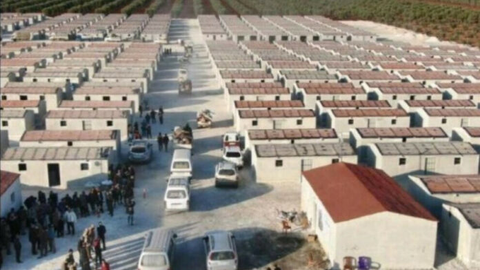 Selon le site d'information Lekolin, des milliers de Palestiniens ont été installés dans les zones sous occupation turque du nord de la Syrie