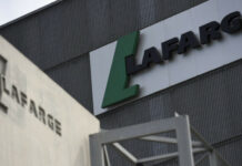 Des Yézidis portent plainte contre Lafarge aux Etats-Unis Le cimentier français Lafarge, qui appartient désormais à Holcim, doit à nouveau faire face à la justice dans l'affaire syrienne