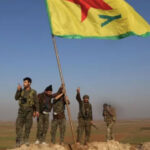 Il y a 9 ans, la libération de Kobanê Le 26 janvier 2015, les YPG/YPJ proclamaient la libération de Kobanê. C’était la première défaite de l’EI et le début de sa fin.