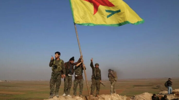 Le 26 janvier 2015, les YPG/YPJ proclamaient la libération de Kobanê. C’était la première défaite de l’EI et le début de sa fin.