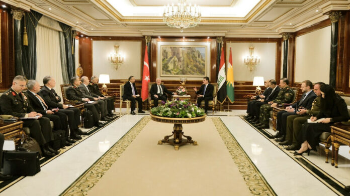 Le ministre turc de la Défense et le chef d'état-major turc sont en visite officielle en Irak et dans la région autonome kurde