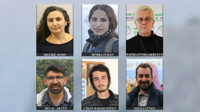 Cinq journalistes travaillant pour des médias critiques du régime turc ont été placés en garde à vue ce matin à Izmir