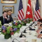 Le KNK critique les déclarations du secrétaire d’État américain Antony Blinken concernant le PKK Après une rencontre entre le secrétaire d'État américain Antony Blinken et son homologue turc Hakan Fidan, le KNK réagit