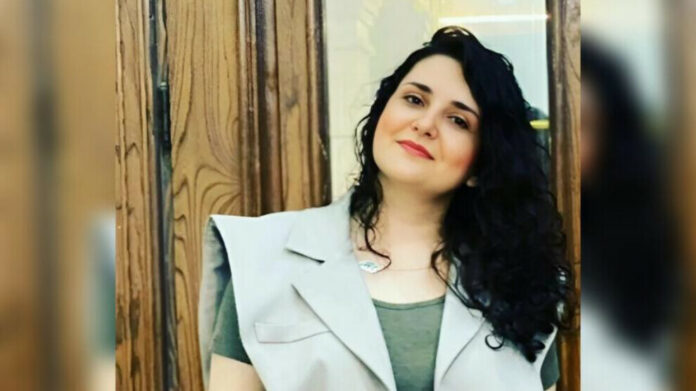 Arrêtée dans le cadre du soulèvement déclenché en Iran par le meurtre de Jîna Amini, la réalisatrice Bahare Lelahi a été tuée en prison