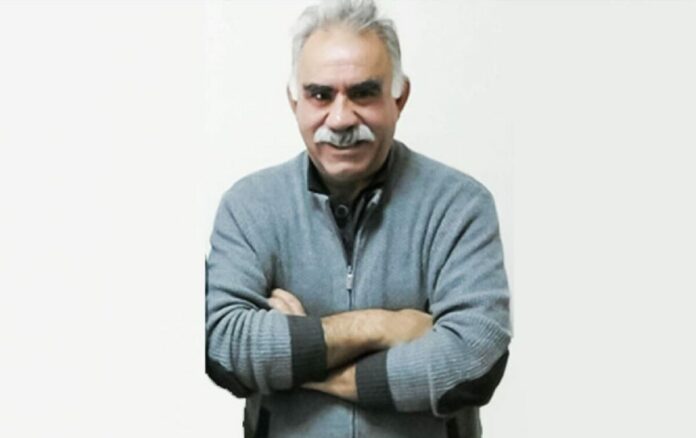 Le leader kurde Abdullah Öcalan, ainsi que ses trois co-détenus sur l'île-prison d'Imralı ont été frappés d'une nouvelle interdiction de visites familiales de trois mois.