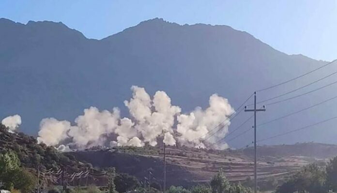 Les forces armées turques ont bombardé des zones d'habitation civiles dans la région de Bradost, faisant deux blessés parmi les civils.