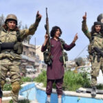 139 djihadistes de l’EI identifiés parmi les mercenaires soutenus par la Turquie en Syrie Selon le Centre de documentation des violations, 139 djihadistes de l'État islamique (EI) se trouvent actuellement dans les zones occupées par l'État turc dans le nord-est de la Syrie.