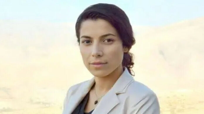 L’activiste kurde Warisha Moradi, détenue dans la prison d’Evin à Téhéran, a entamé une grève de la faim illimitée pour dénoncer ses conditions de détention et réclamer l’abolition de la peine de mort en Iran.