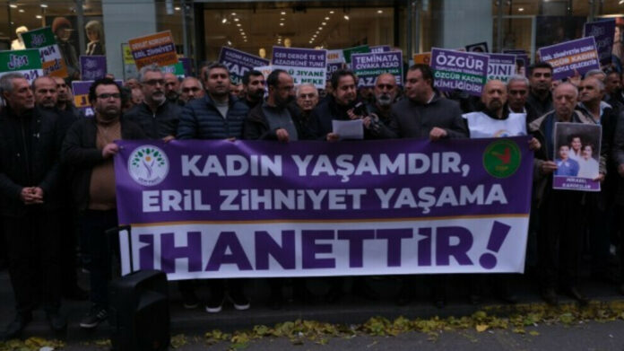 À l'occasion de la Journée internationale pour l'élimination de la violence à l'égard des femmes, célébrée le 25 novembre, des hommes ont tenu une déclaration de presse à Amed (Diyarbakır) ce dimanche, pour dénoncer la violence faite aux femmes.