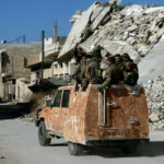 Chroniques du conflit : Alep, Tall Rifat, Manbij et Hama Dans un contexte d'escalade des tensions dans le nord de la Syrie, les djihadistes font face à une forte résistance à Alep et à Manbij.