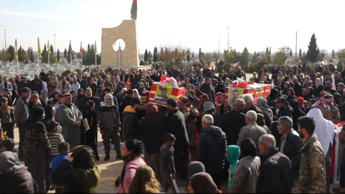 Des combattants et des civils tombés lors de la guerre d'agression turque ont été enterrés aujourd’hui à Hassaké et ailleurs dans le Rojava