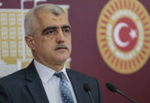 Gergerlioğlu : « Les prisonniers n’ont plus confiance dans l’État » e député du Parti pour l’égalité des peuples et la démocratie (DEM), Ömer Faruk Gergerlioğlu, tire la sonnette d’alarme après sa visite à la prison de femmes de Gebze.